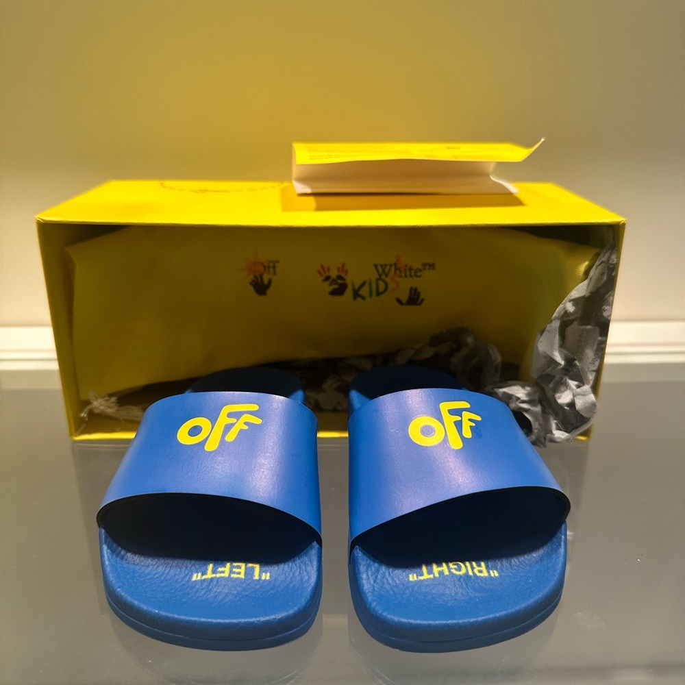 Toddler off white slides